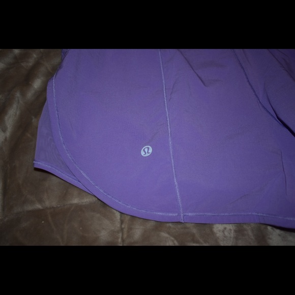 Lululemon Shorts - Picture 3 of 4